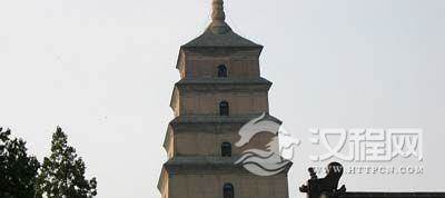 云南昆明市东郊5公里处的官渡街上官渡金刚宝座塔