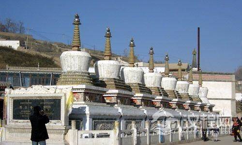 青海如来八塔