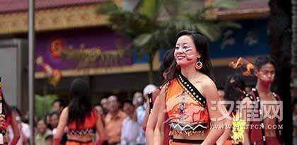 布朗族的传统节日，年节的过法