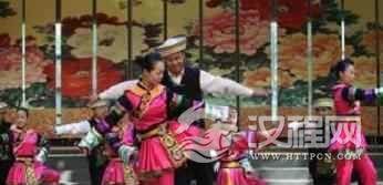 揭秘“土族花儿”：土族艺术的特征与传播文化