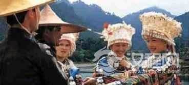 苗族男女是通过什么样的方式来表达爱意的