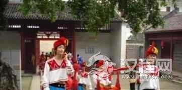 壮族的青年男女是怎样恋爱又是怎样结婚的呢