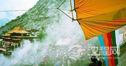 拉萨藏族的煨桑习俗