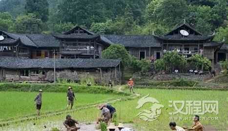 土家族建筑土家建筑特色有“三大件”是什么