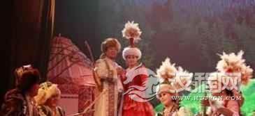 什么是哈萨克族“阿肯弹唱”？其又有何风格