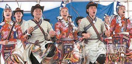 傈僳族阿尺木刮是怎样表演的？傈僳族阿尺木刮文化简介