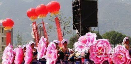 不分老幼的羌族妇女节：瓦尔俄足