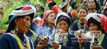 佤族恋爱是怎样“烟锅传情”和“卧地谈情”的