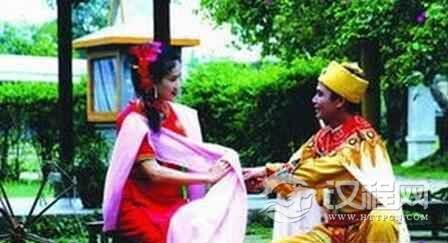 傣族文化傣族傣剧的表演形式有什么特点