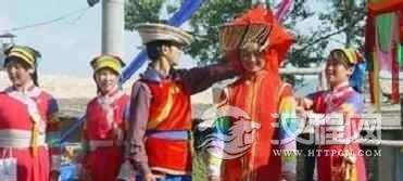 土族婚俗土族结婚花轿是怎样进门的