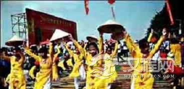 为何说京族的“花棍舞文化”是幸福的象征