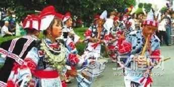 白族人与鸡有何关系？为何白族人离不开鸡