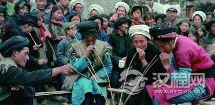 羌族独特又搞怪的“咂酒”文化