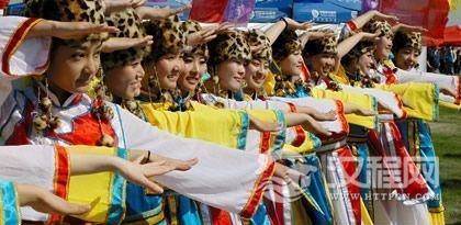 达斡尔族特有的语言是什么？达斡尔族使用的文字