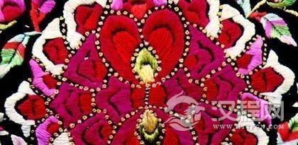 白族古老的文化标志：白族刺绣