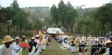 土族习俗土族是怎样安葬逝者的