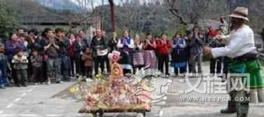 怒族原始宗教的内容和特点是啥