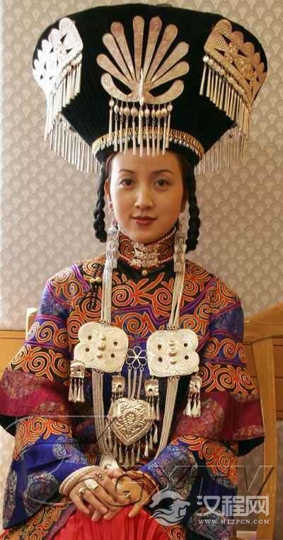 瑶族的服装有什么样式和特点？瑶族服装简介