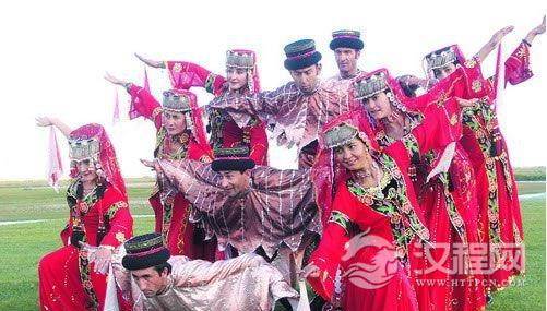 雄鹰展翅帕米尔：塔吉克族