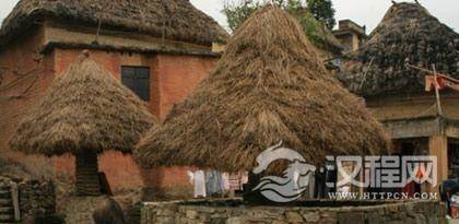 具有民族传统的特色建筑，哈尼族蘑菇房