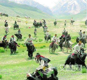 雄鹰展翅帕米尔：塔吉克族