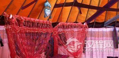 哈萨克族民居有什么特点？哈萨克族历史悠久的毡房