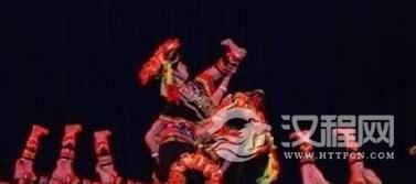 阿昌族人们在什么时候会跳“蹬窝罗”