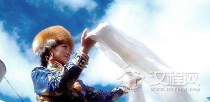 细谈蒙古族与哈达的礼仪文化