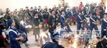 佤族生活习俗简介佤族盖房月与贺新房