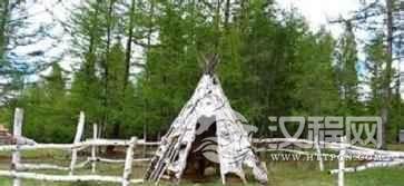 揭秘“撮罗子”：鄂温克族最传统的民居