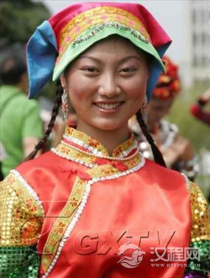 土族有什么风土人情？土族民族文化的介绍