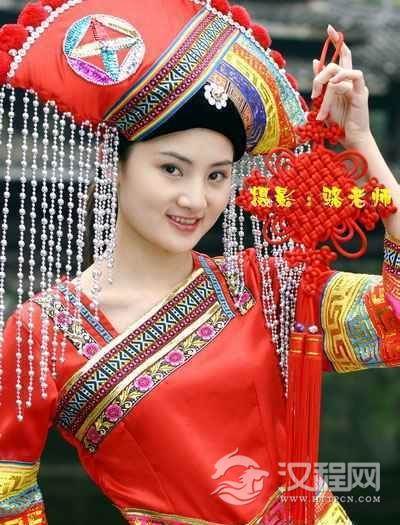 壮族有什么传统节日？壮锦的花色