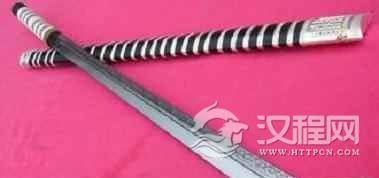 为何说景颇刀是景颇民族精神的象徵物