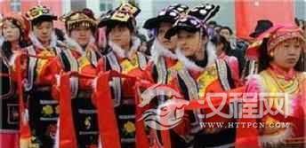 羌族羌红与藏族的哈达有什么异同