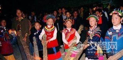 哈尼族的火把节来历与习俗