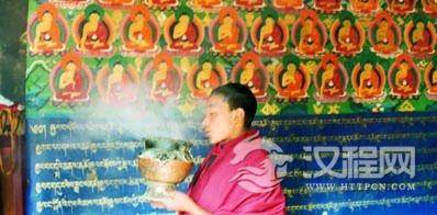 拉萨藏族的煨桑习俗