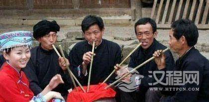 别具一格的土家族酒文化