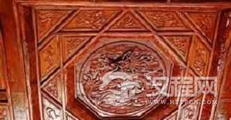 白族日常居住的房屋门窗有啥特殊装饰