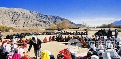 塔吉克族的节日有哪些？塔吉克族的节日风俗简介