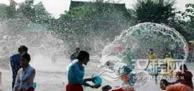 德昂族的泼水节究竟有何独特之处