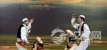 撒拉族的民间诗歌中透露了啥民俗事象