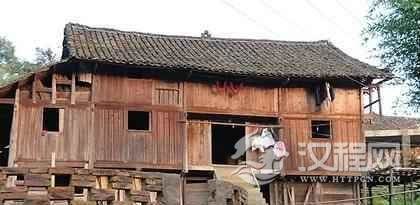 布依族建筑布依族的建筑有什么特点