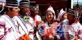 阿昌族婚俗阿昌族新郎是怎样接新娘的