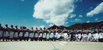 纳西族最盛大的节日：“三朵节”