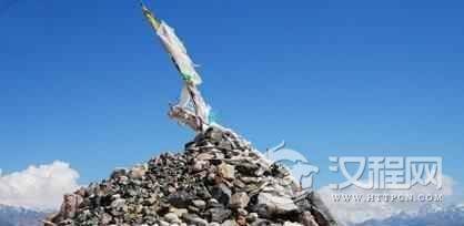 蒙古族习俗蒙古族的敖包是什么样的习俗