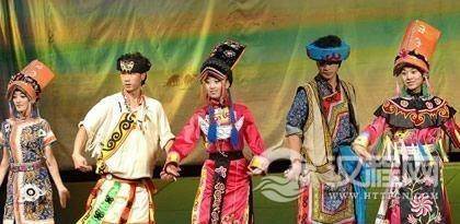 重放绽放光彩的羌族文化