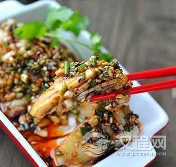 著名川菜口水鸡的做法