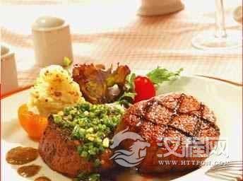 吃牛排，该怎么吃？