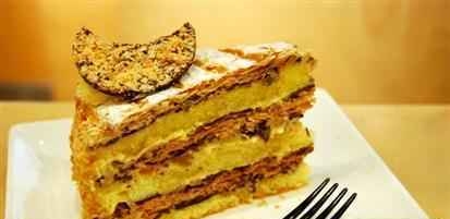 珞巴族用烧烤加工食物珞巴族煮食物有独特方法