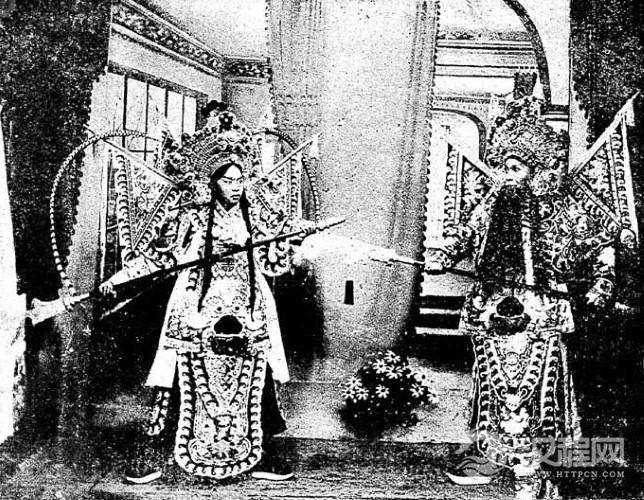 京剧《对刀步战》朱小义饰李洪基、陶显庭饰周遇吉